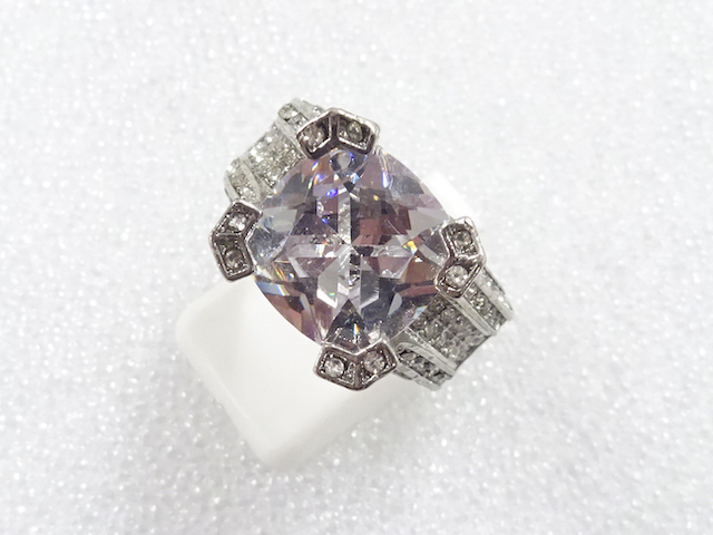 Japanese Kimono / Antique Accessories Metal